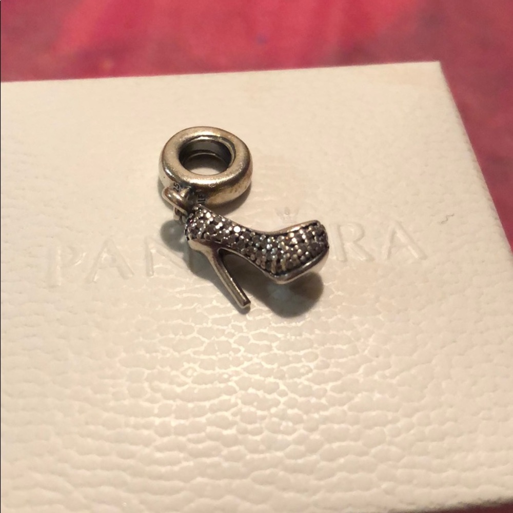 Sparking stiletto charm
